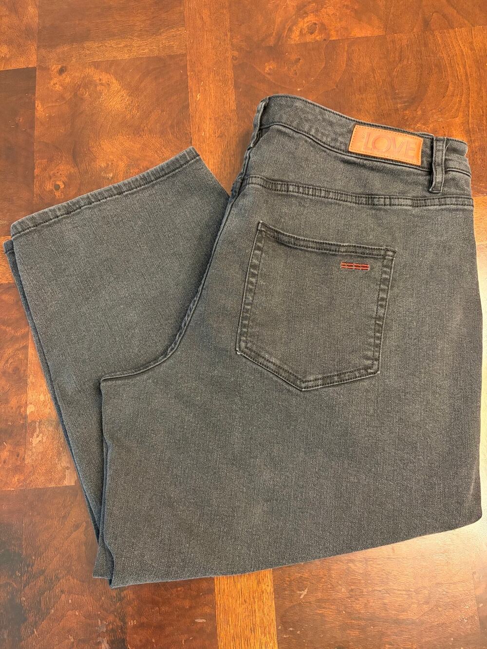 Peace Love World Boheme Soft Barrel Jeans Capri 18WP Dark Wash Corduroy Pockets